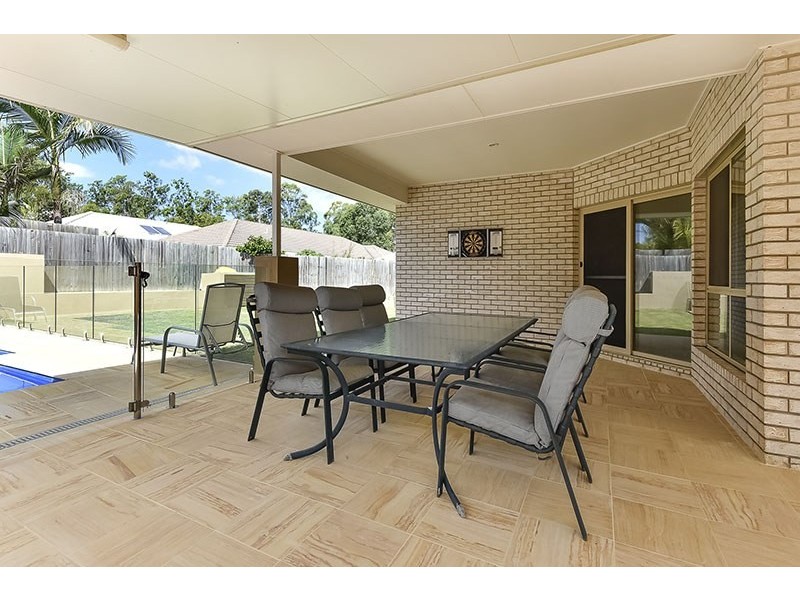 18 Kondalilla Terrace, Waterford QLD 4133