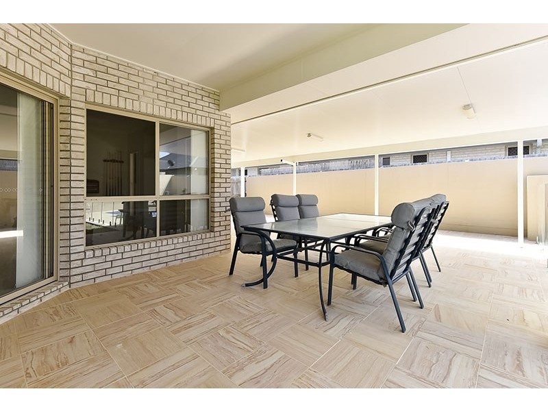 18 Kondalilla Terrace, Waterford QLD 4133