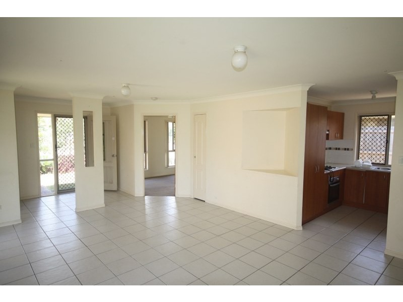 52 Rachel Drive, Crestmead QLD 4132