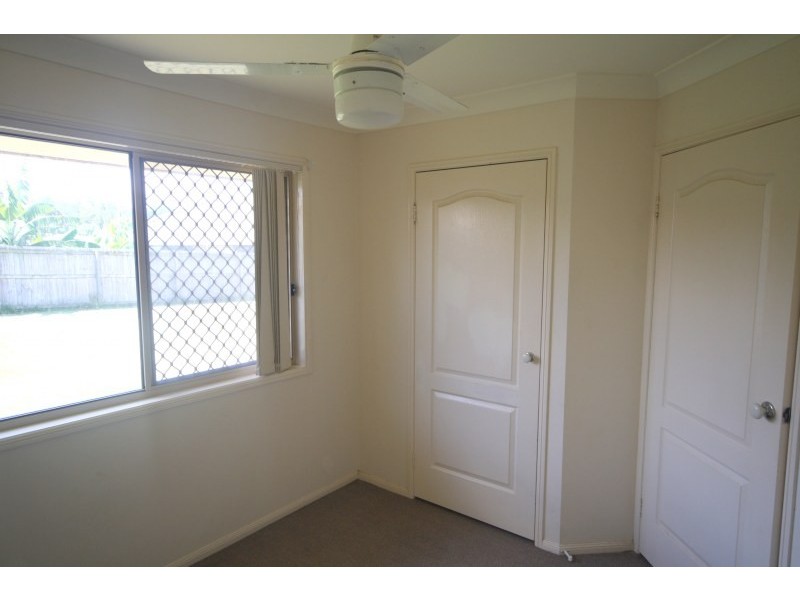 52 Rachel Drive, Crestmead QLD 4132