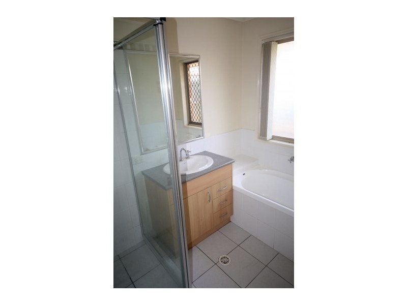 52 Rachel Drive, Crestmead QLD 4132