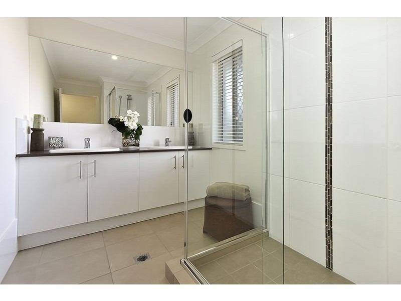 18 Conondale Way, Waterford QLD 4133