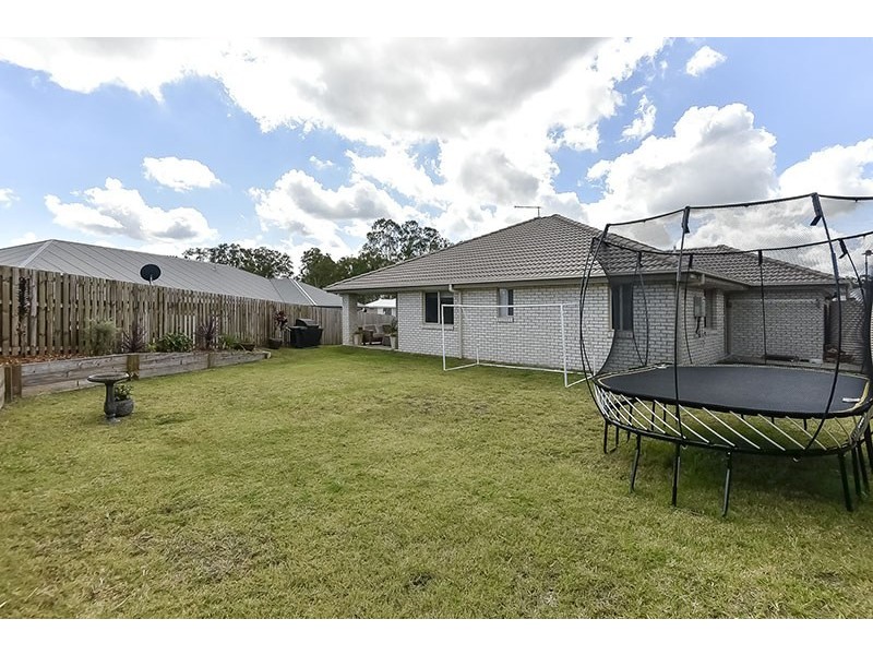 18 Conondale Way, Waterford QLD 4133