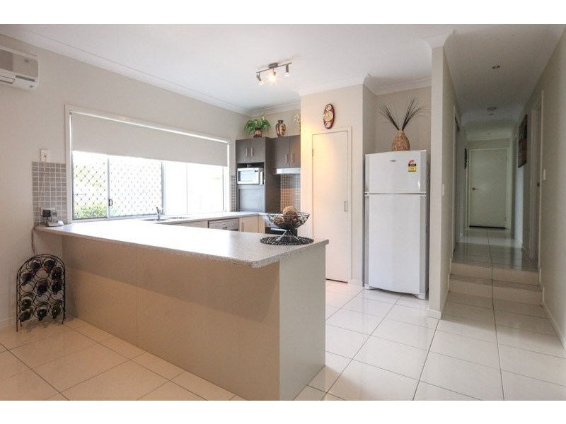 2  Benarkin Close, Waterford QLD 4133