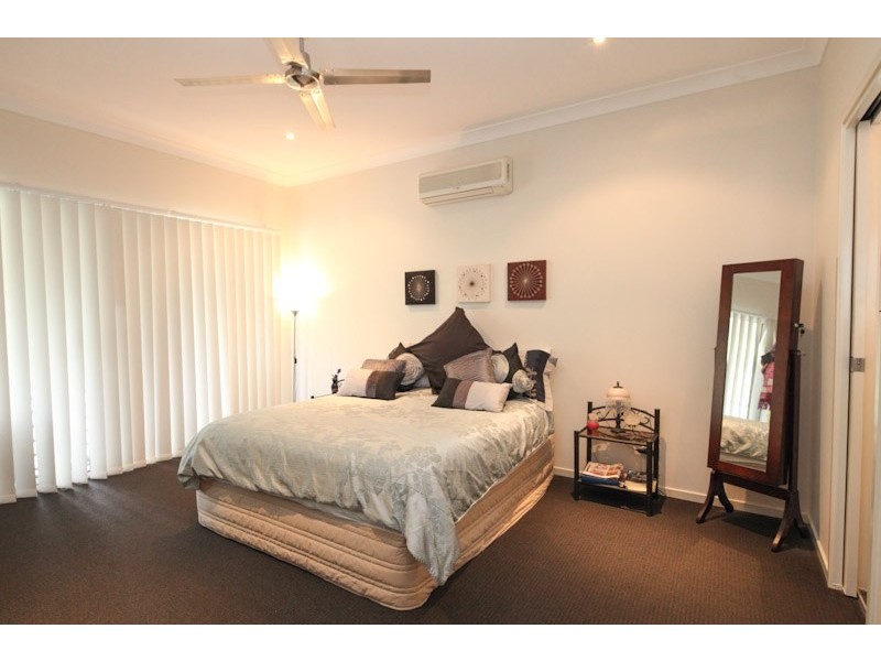 2  Benarkin Close, Waterford QLD 4133