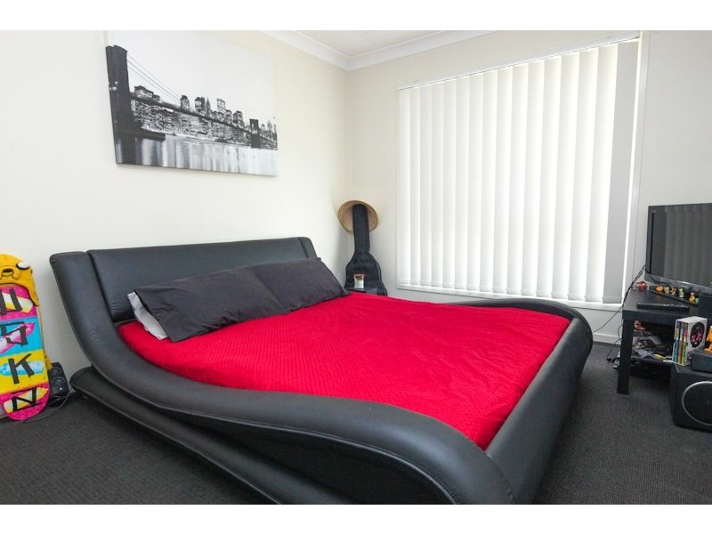 2  Benarkin Close, Waterford QLD 4133