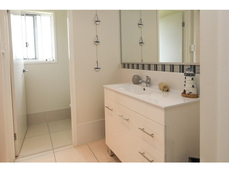 2  Benarkin Close, Waterford QLD 4133