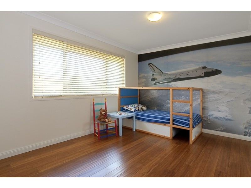17 Holyoake Drive, Daisy Hill QLD 4127