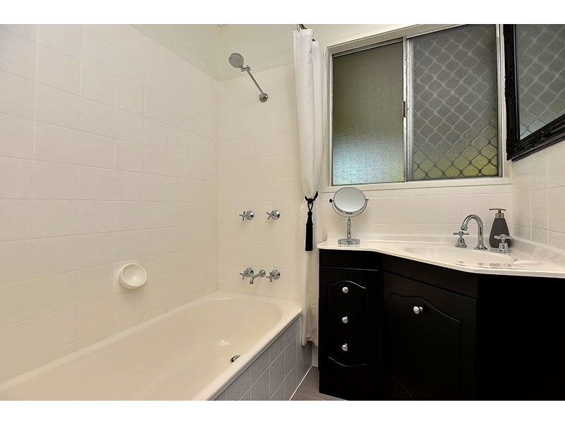 5 Esma Street, Rochedale South QLD 4123