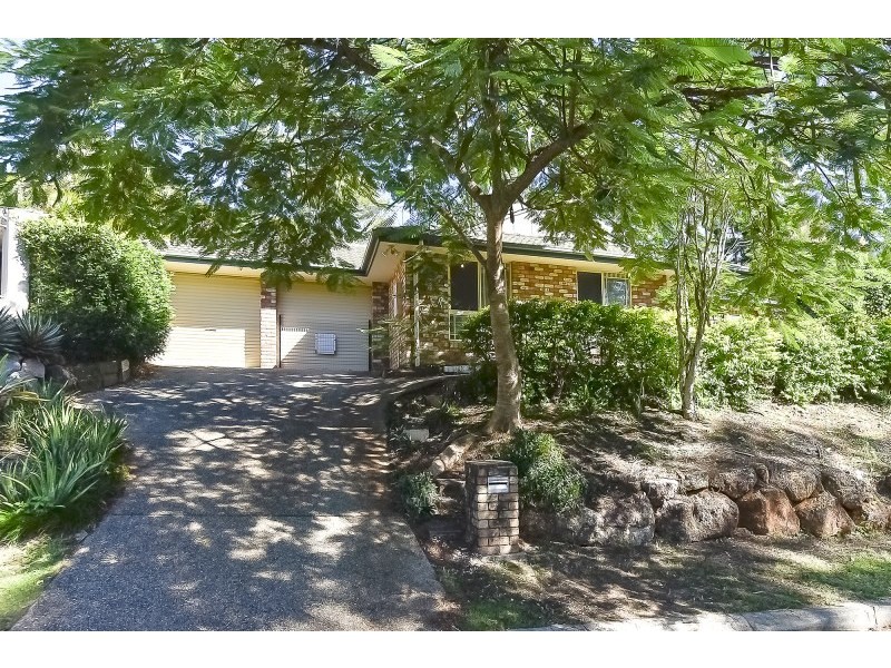 21 Chatfield Street, Edens Landing QLD 4207