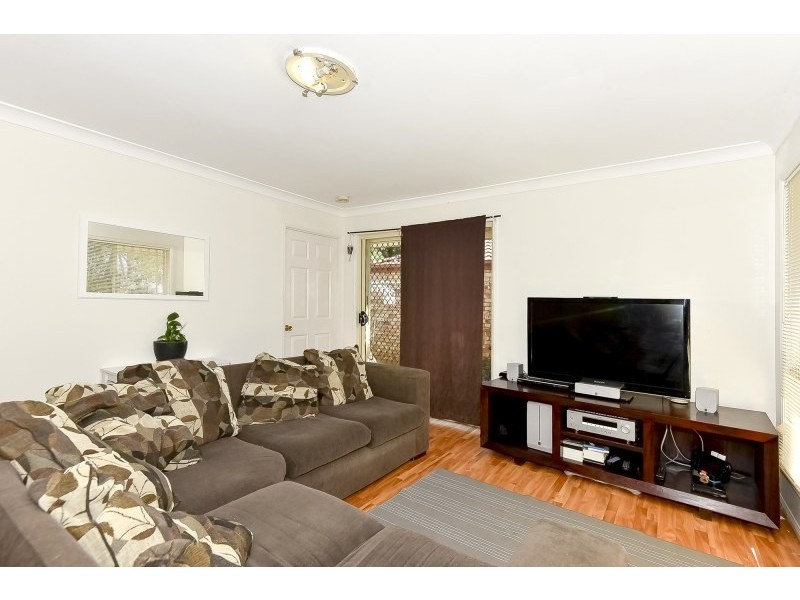 21 Chatfield Street, Edens Landing QLD 4207
