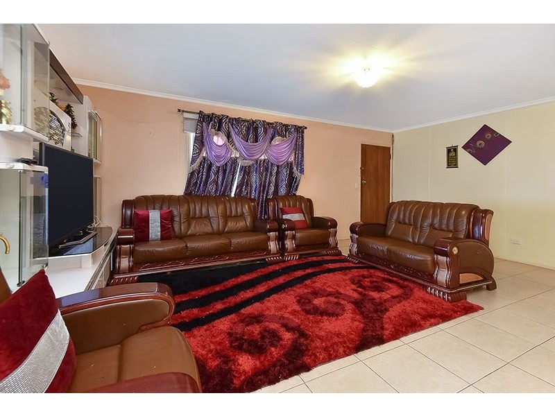 43 Christopher Street, Slacks Creek QLD 4127