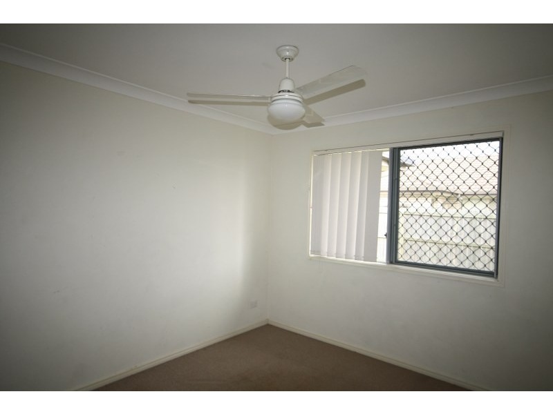 8 Elcock Avenue, Crestmead QLD 4132