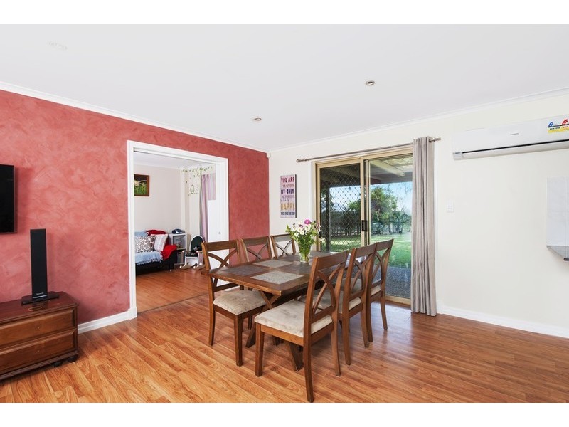 18 Eli Court, Hillcrest QLD 4118