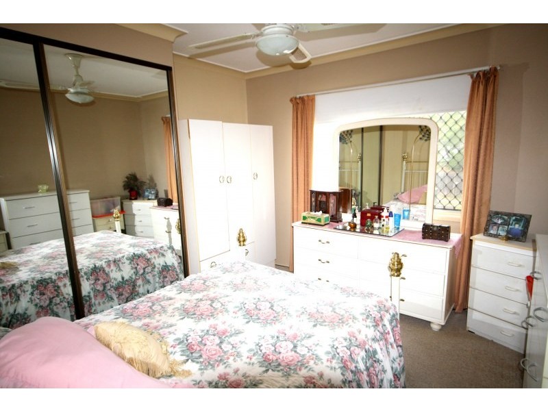 25 Winifred Street, Kingston QLD 4114