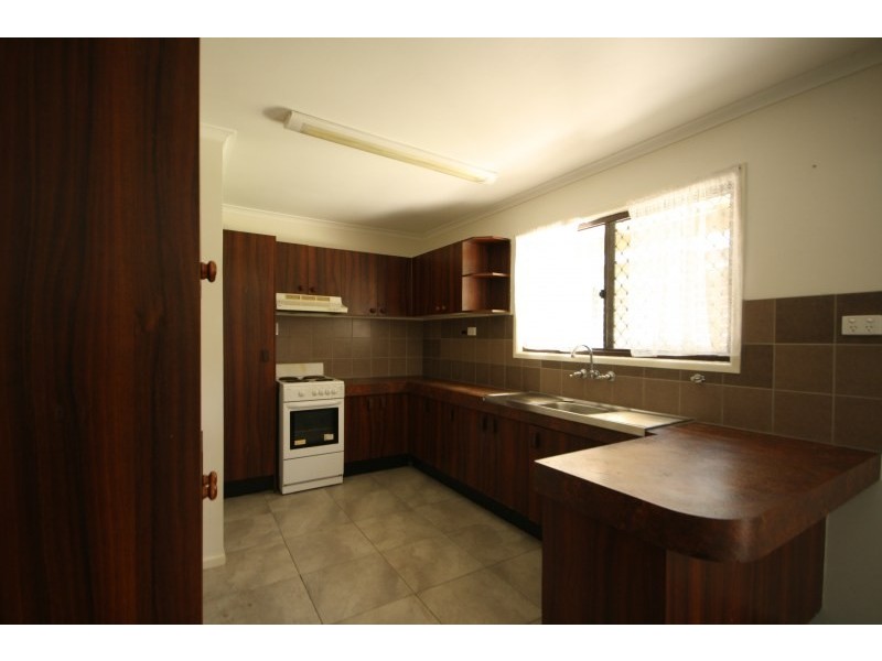 69 Anchusa Street, Kingston QLD 4114