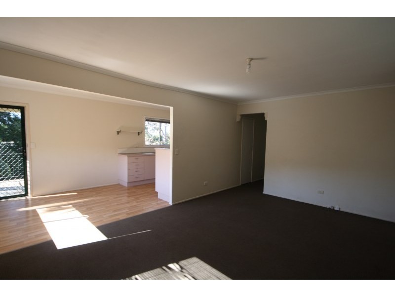 20 Attunga Street, Kingston QLD 4114