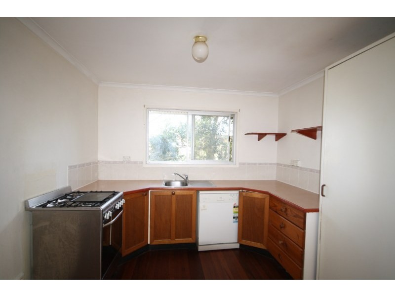 13 Balsa Street, Crestmead QLD 4132