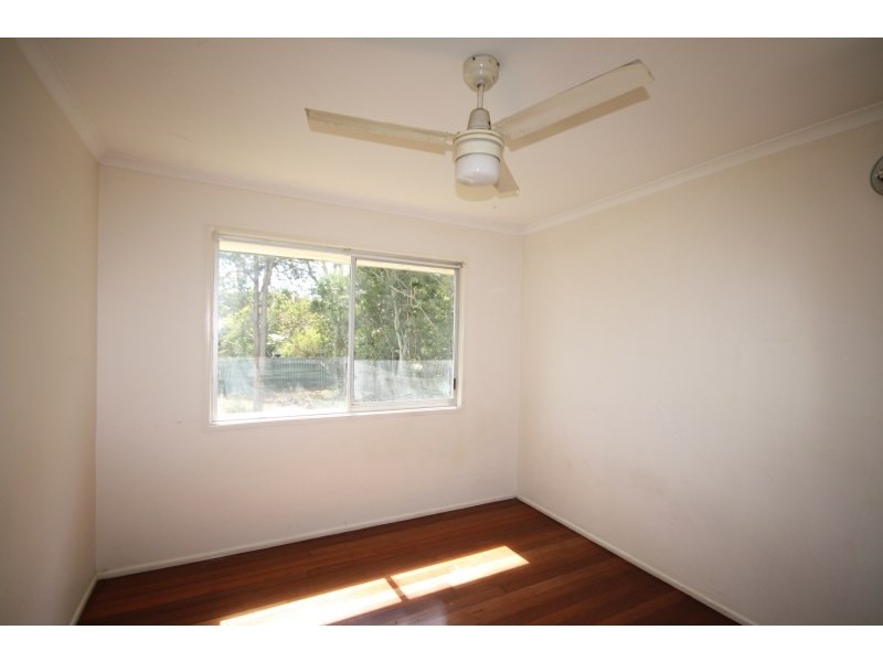 13 Balsa Street, Crestmead QLD 4132