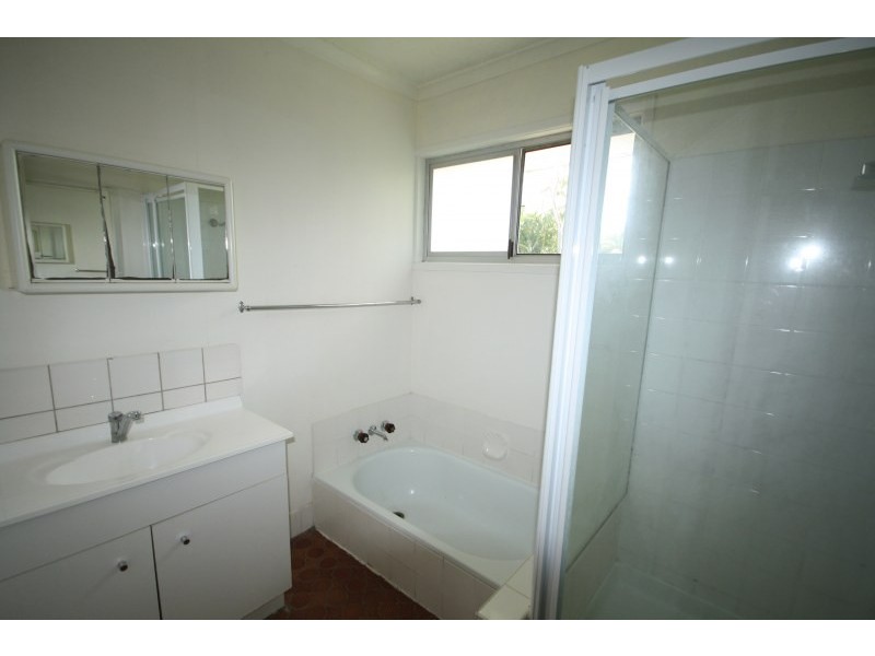 13 Balsa Street, Crestmead QLD 4132