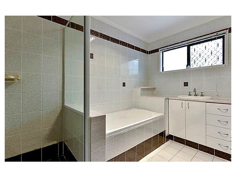 11 Beutel Street, Waterford West QLD 4133