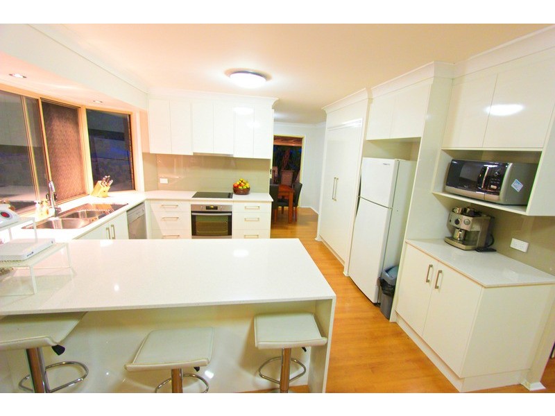 118 Pohon Drive, Tanah Merah QLD 4128