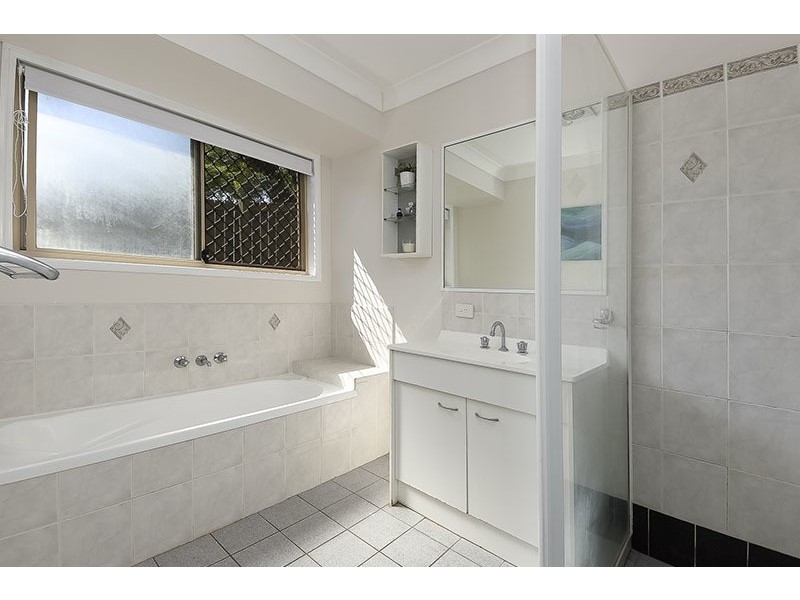 118 Pohon Drive, Tanah Merah QLD 4128