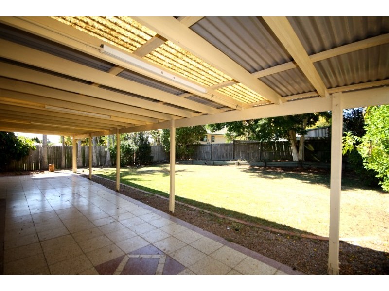 8 Diamantina Street, Hillcrest QLD 4118