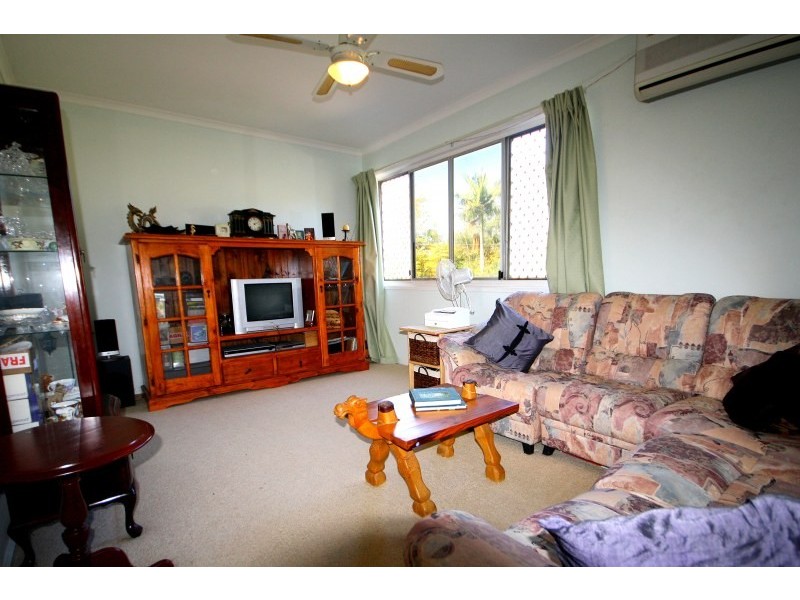 9 Lima Street, Edens Landing QLD 4207