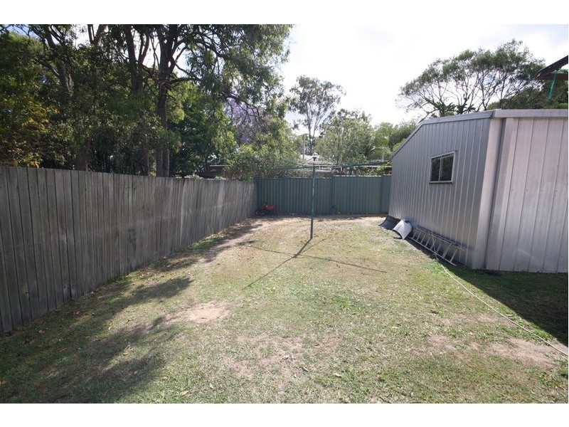 2 Pat Street, Kingston QLD 4114