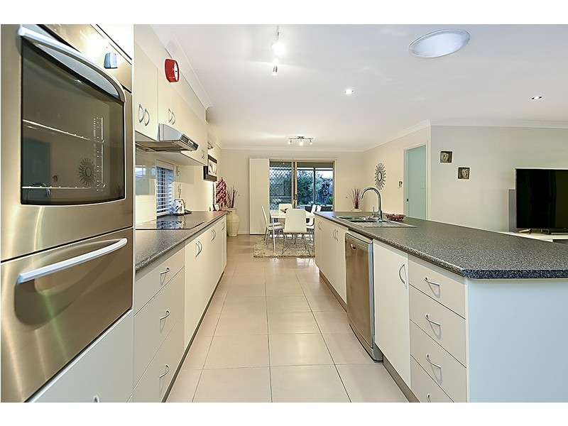 7 Kondalilla Terrace, Waterford QLD 4133