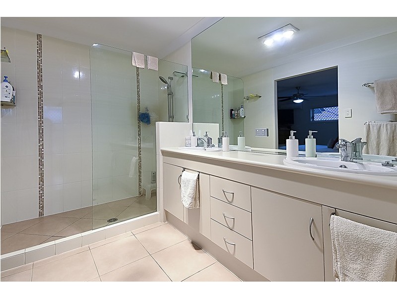 7 Kondalilla Terrace, Waterford QLD 4133