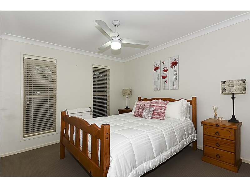 7 Kondalilla Terrace, Waterford QLD 4133