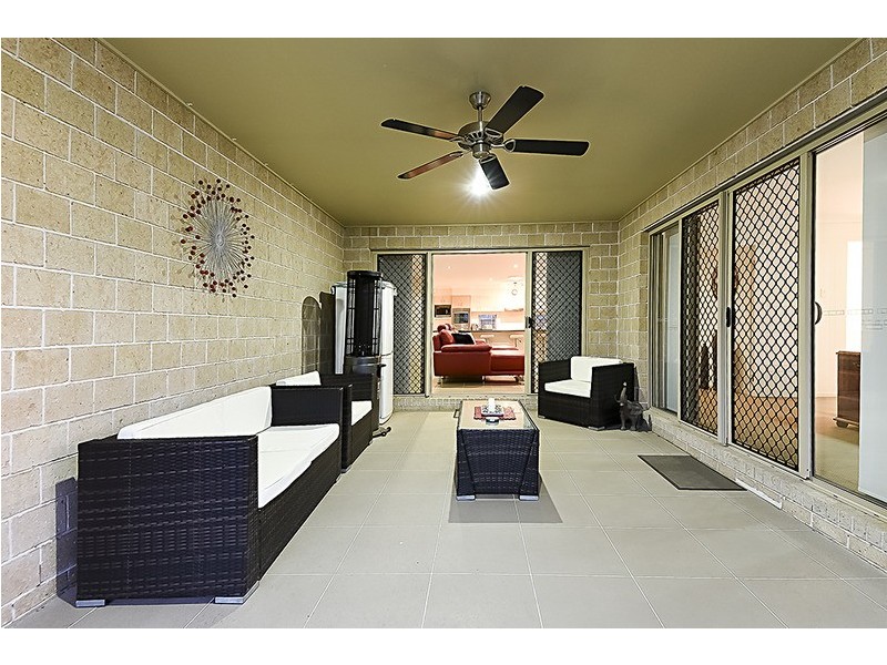 7 Kondalilla Terrace, Waterford QLD 4133