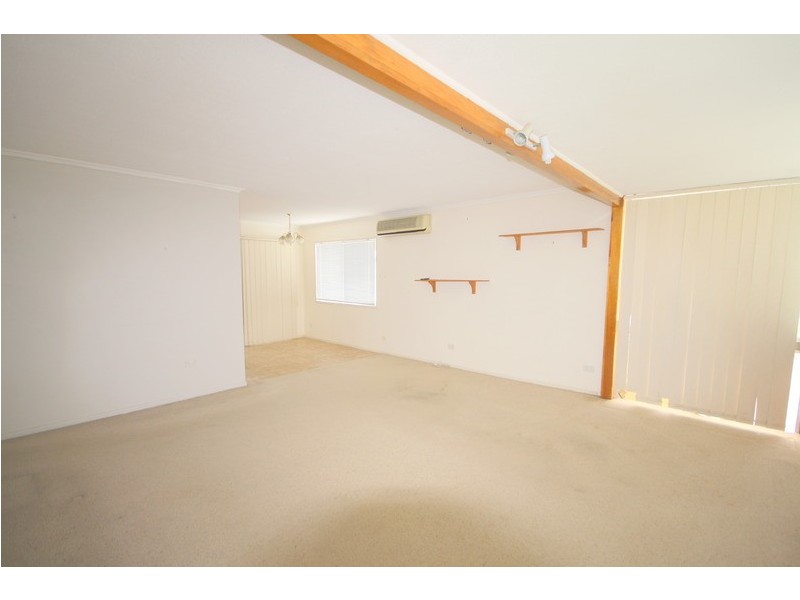 11 Catalina Street, Loganlea QLD 4131