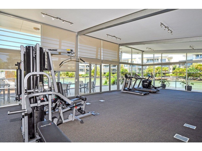 121/3-5 Pendraat Parade, Hope Island QLD 4212
