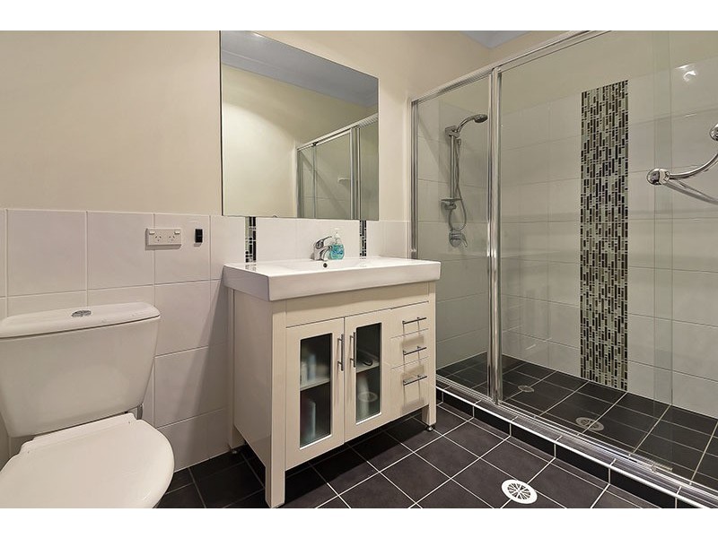 30 Sanctuary Parkway, Waterford QLD 4133