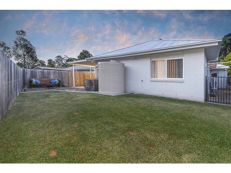 30 Sanctuary Parkway, Waterford QLD 4133