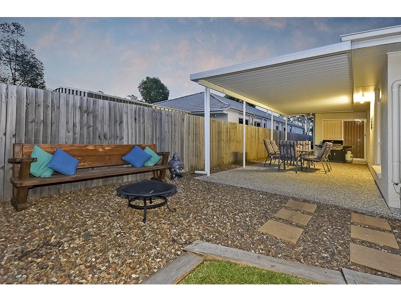 30 Sanctuary Parkway, Waterford QLD 4133