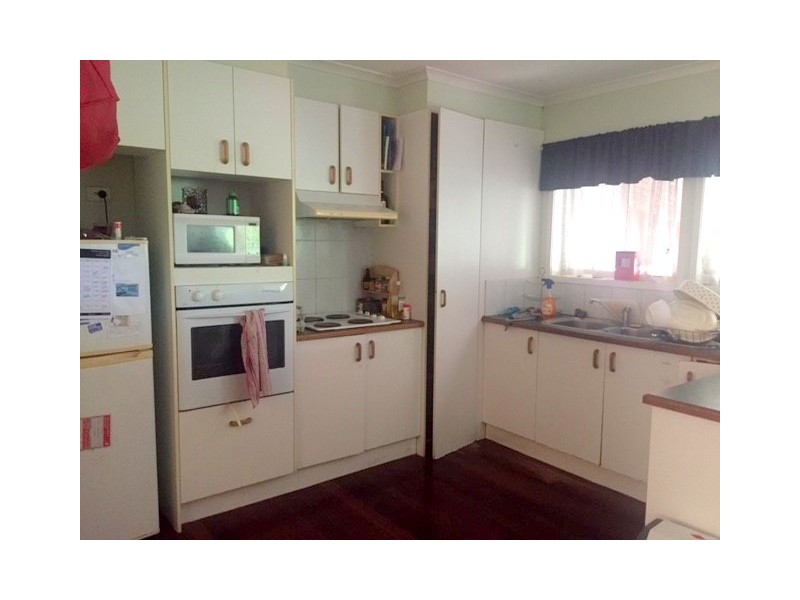 19 Poppy Street, Kingston QLD 4114