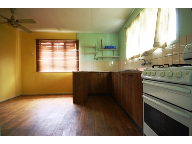 9 Frederick Street, Woodridge QLD 4114