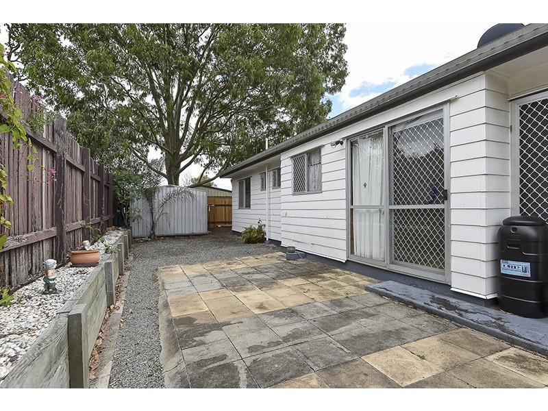 9 Lima Street, Edens Landing QLD 4207