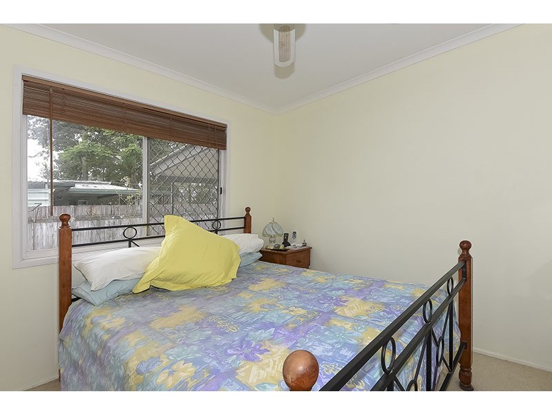 9 Lima Street, Edens Landing QLD 4207
