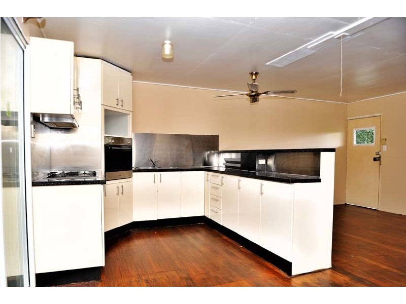 33 Leichhardt Street, Logan Central QLD 4114