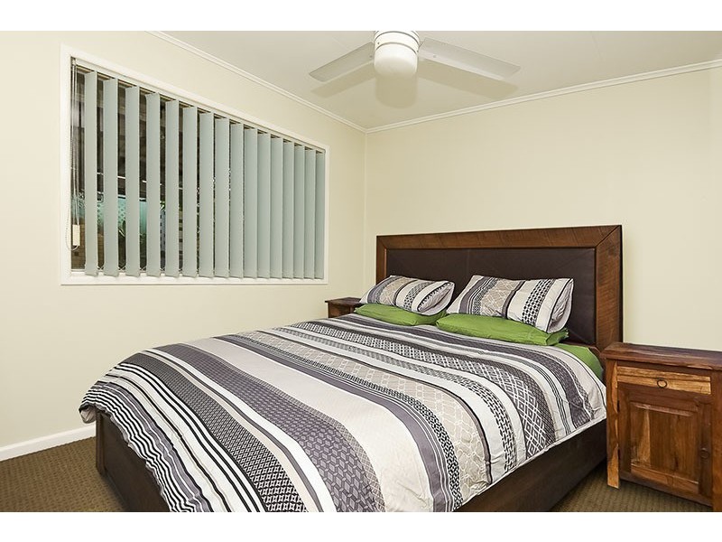 15 Merindah Street, Slacks Creek QLD 4127