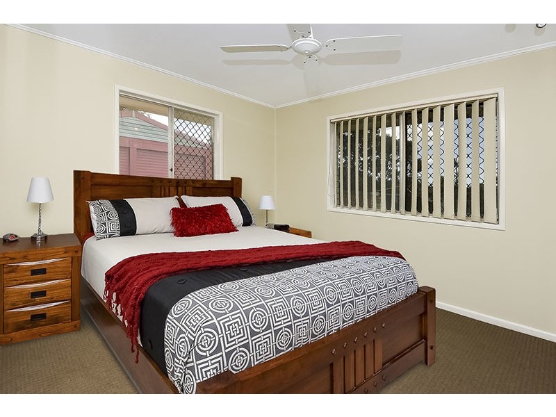 15 Merindah Street, Slacks Creek QLD 4127