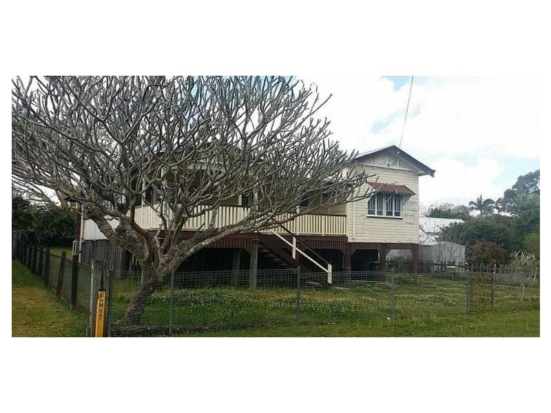 27 Regent Street, Granville QLD 4650