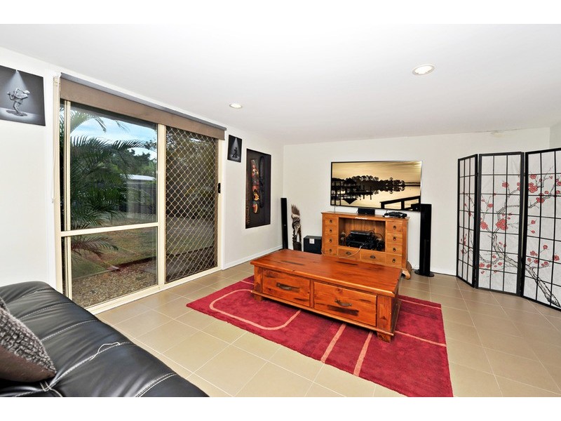 32 Velorum Drive, Kingston QLD 4114