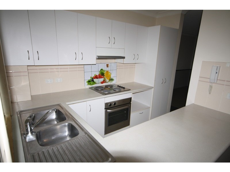 1/9 Macaulay Street, Coorparoo QLD 4151