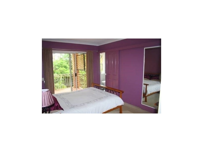 1/9 Macaulay Street, Coorparoo QLD 4151